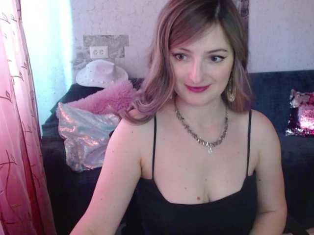 tastyAriel live webcam show