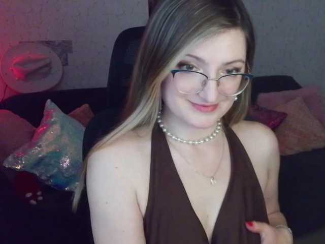 tastyariel live cam on BongaCams