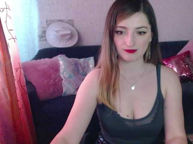 tastyariel live cam on BongaCams