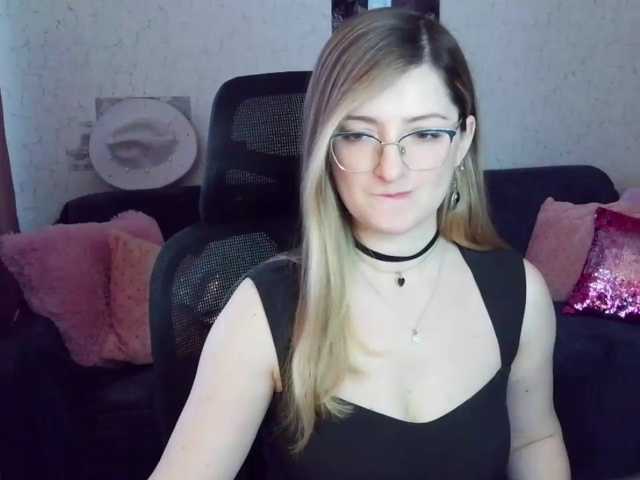 tastyariel live cam on BongaCams
