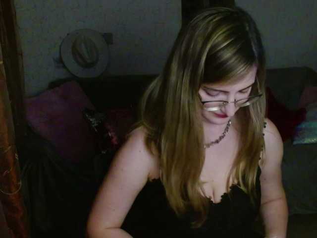 tastyariel live cam on BongaCams