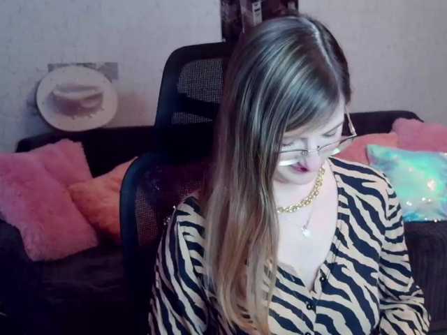 tastyariel live cam on BongaCams