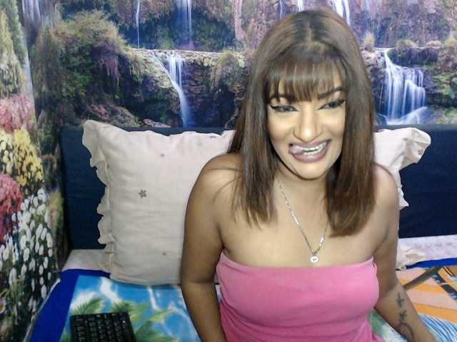 indianaqua live cam on BongaCams