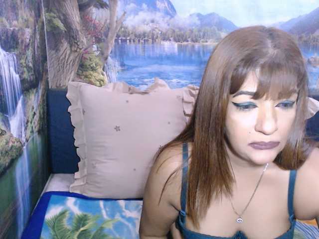 indianaqua live cam on BongaCams
