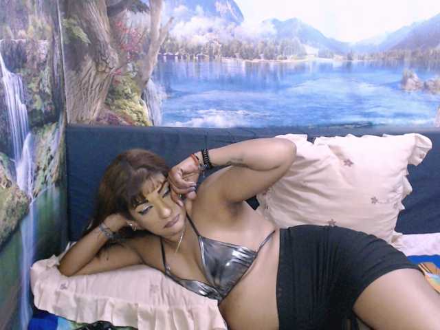 Indianaqua live cam on BongaCams