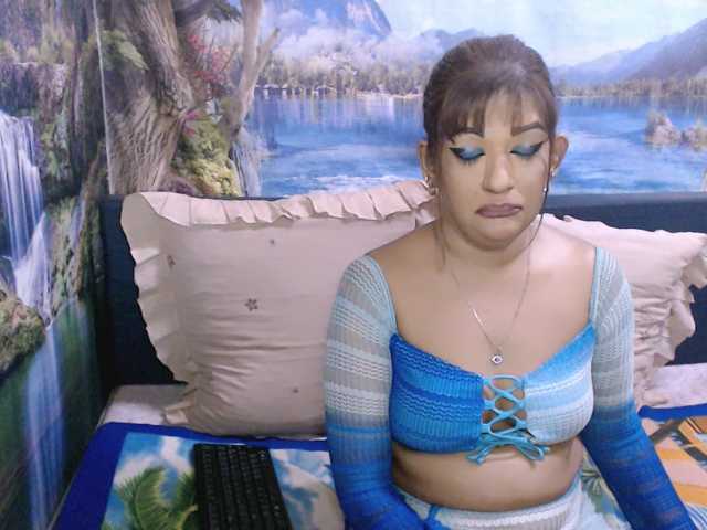 indianaqua, en vivo ahora en BongaCams