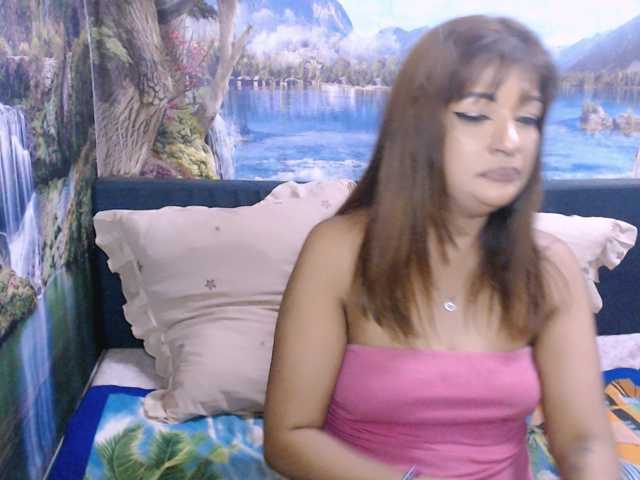 indianaqua, live now on BongaCams