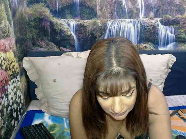 indianaqua Live Webcam on BongaCams