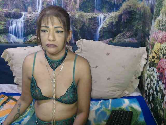 indianaqua Live Webcam on BongaCams