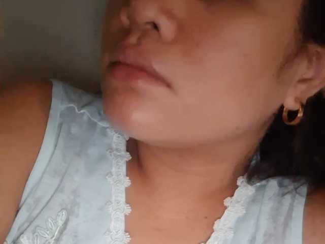 sexyasian27 live cam on BongaCams