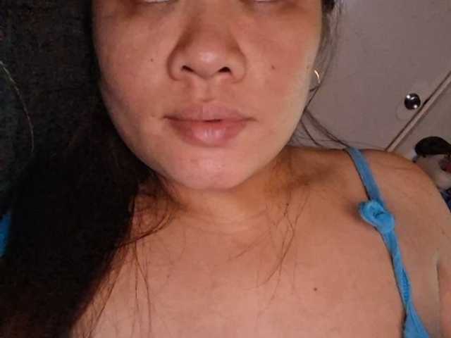 sexyasian27 live cam on BongaCams
