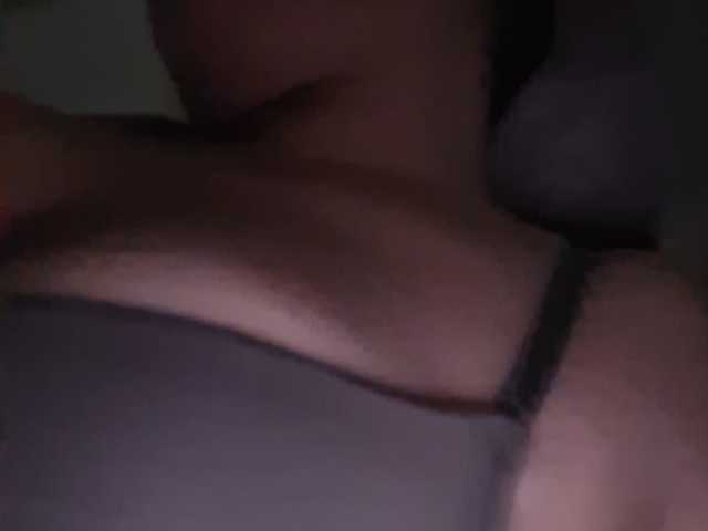sexyasian27 live cam on BongaCams