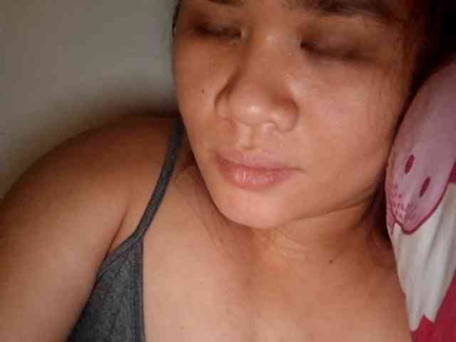 Rubie143 webcam