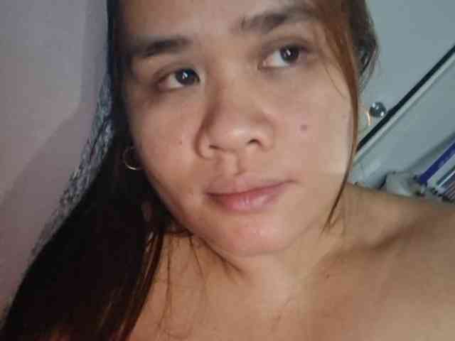 Rubie143 webcam