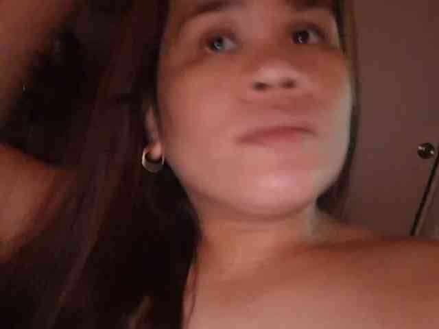 Rubie143 webcam