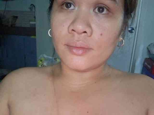 Rubie143 webcam