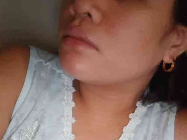 Rubie143 webcam