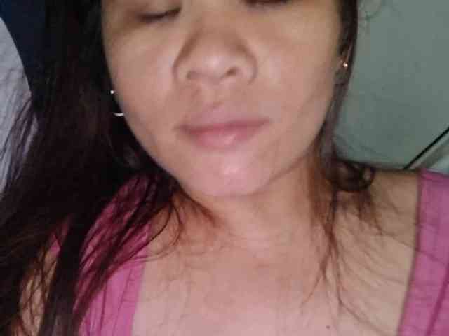 Rubie143 webcam