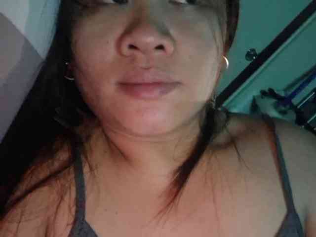 Rubie143 webcam