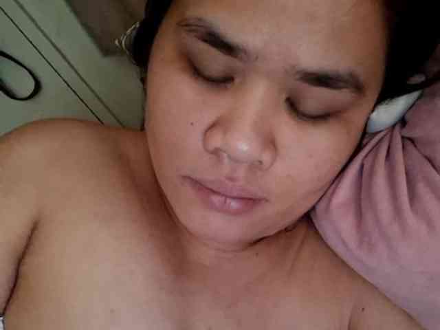 Rubie143 webcam