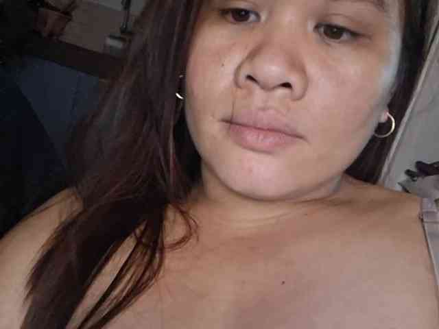 Rubie143 webcam