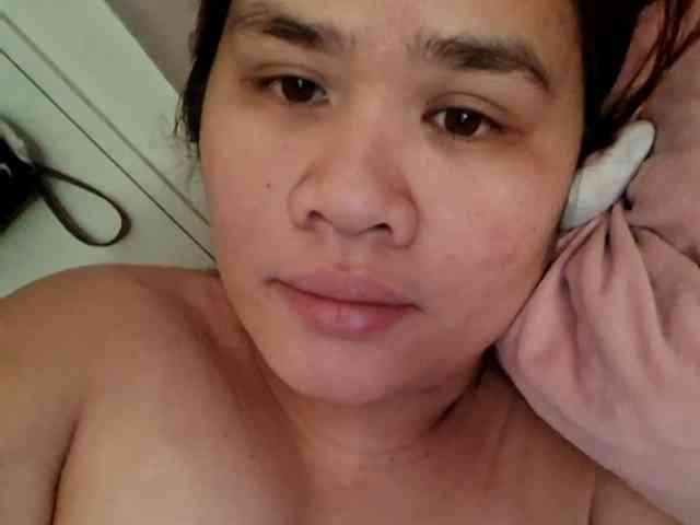 Rubie143 webcam