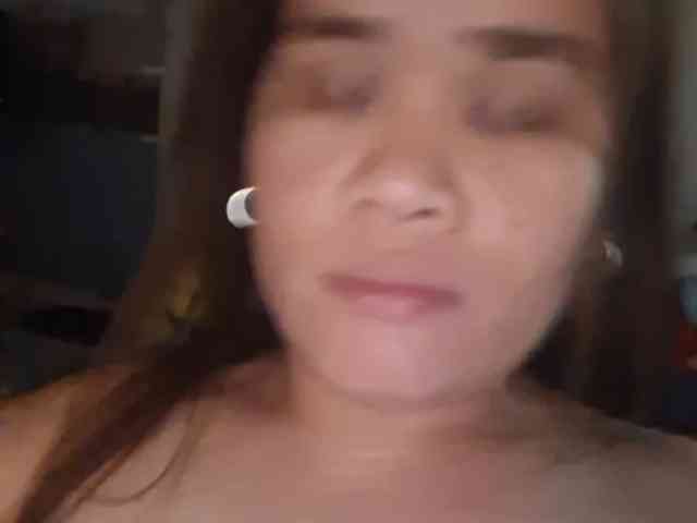 Rubie143 webcam