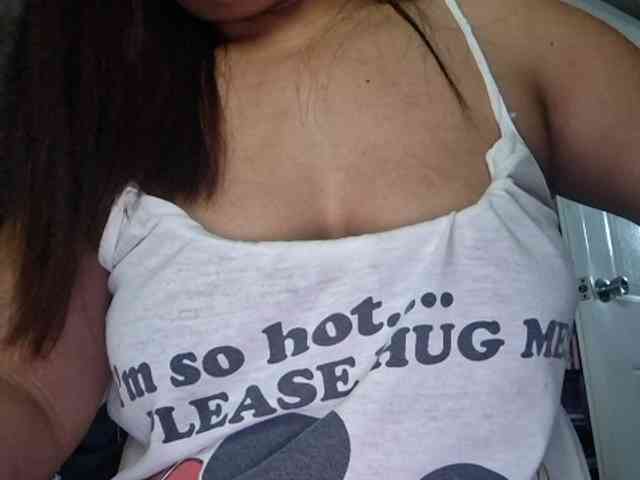 Rubie143 webcam