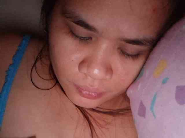 Rubie143 webcam