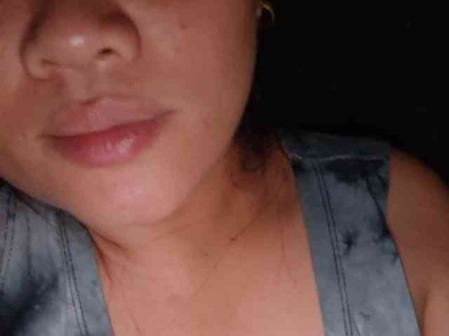 Rubie143 webcam