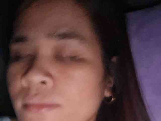 Rubie143 webcam