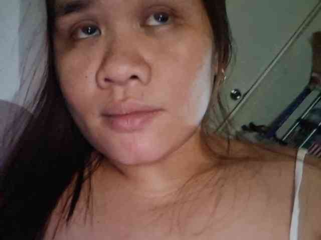 Rubie143 webcam
