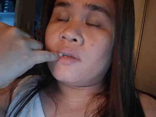 Rubie143 webcam