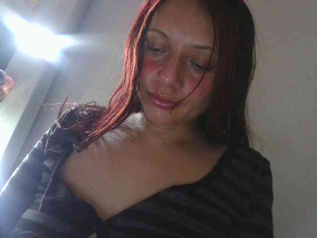 HotSpaceGirl webcam
