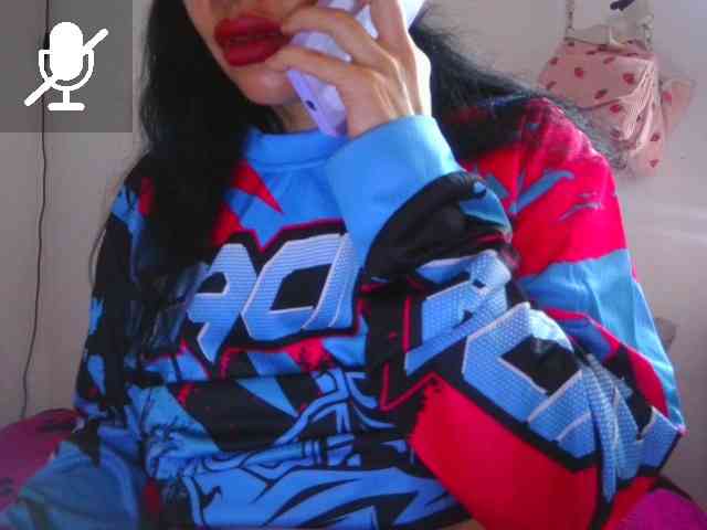 HotSpaceGirl webcam
