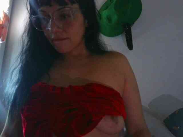 HotSpaceGirl webcam
