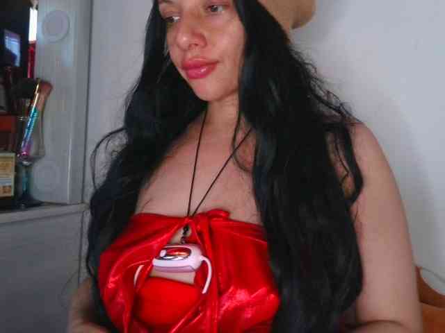 HotSpaceGirl webcam
