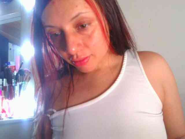 HotSpaceGirl webcam
