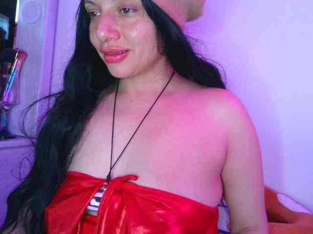 HotSpaceGirl webcam