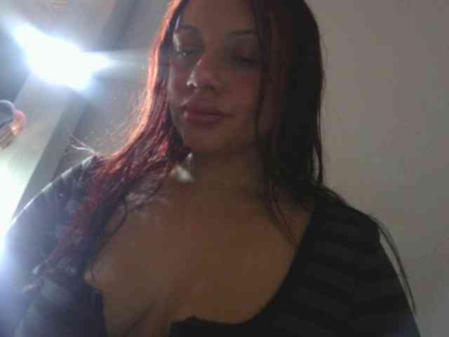 HotSpaceGirl webcam