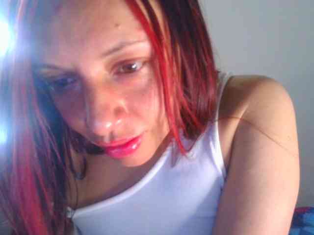 HotSpaceGirl webcam