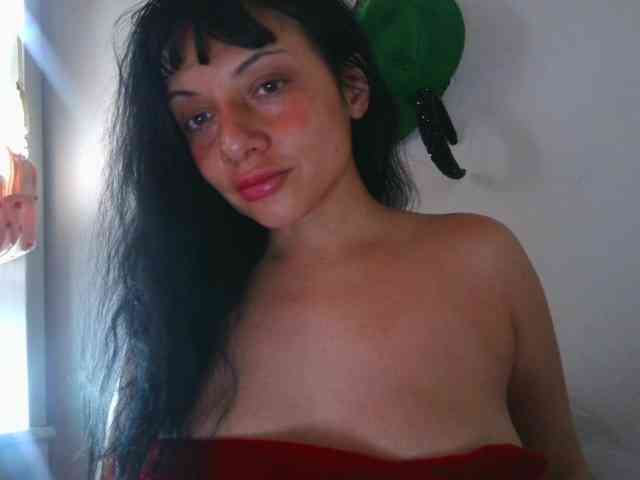 HotSpaceGirl webcam