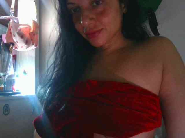 HotSpaceGirl webcam
