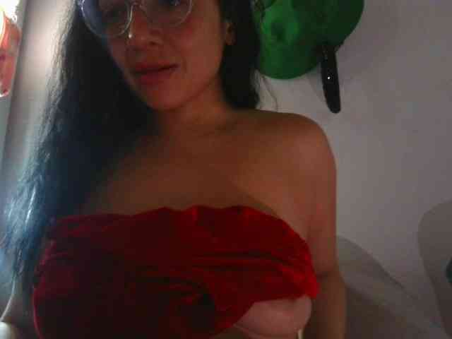 HotSpaceGirl webcam