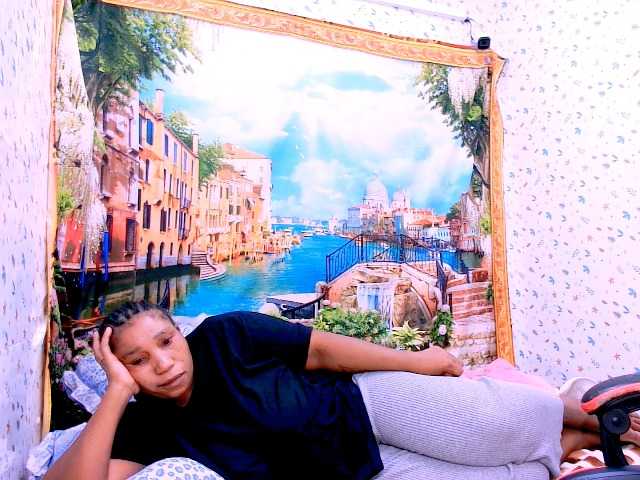 mysticeboney live cam on BongaCams