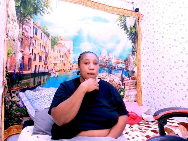 mysticeboney live cam on BongaCams