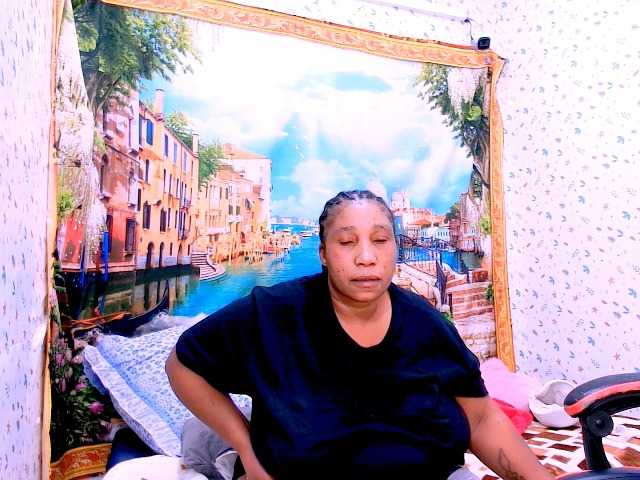 mysticeboney live cam on BongaCams