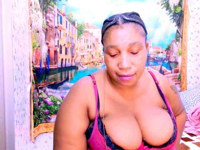 mysticeboney webcam