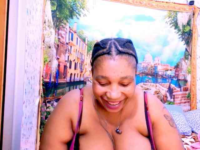 mysticeboney webcam