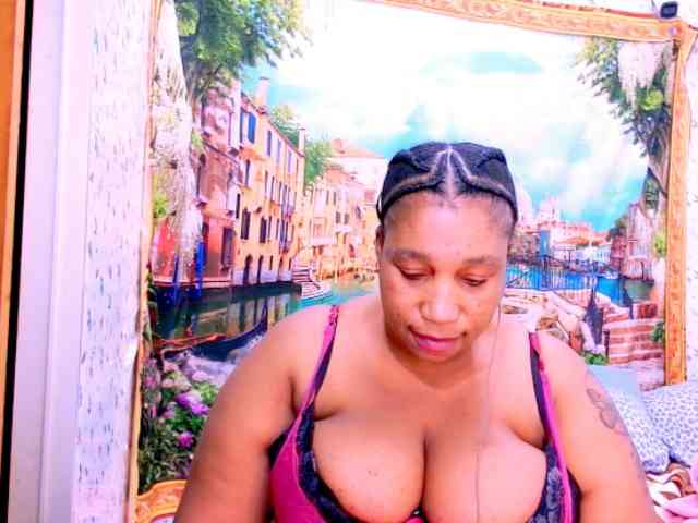 mysticeboney webcam